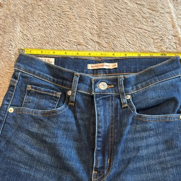 High Rise Levi’s - Picture 3 of 5